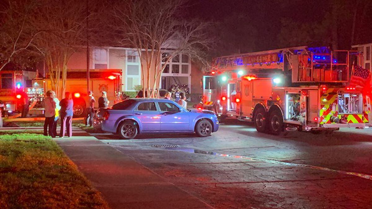 Jacksonville fire department investigating apartment fire that